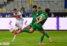 تمكن نادي الزمالك من العبور إلى نصف نهائي كأس مصر، بعد الفوز على نظيره المصري البورسعيدي، بهدف سيد عبدالله نيمار. وخاض الأبيض مباراة المصري بربع نهائي كأس مصر، وسط العديد من غيابات لاعبي الزمالك بسب الإصابة، في مباراة أقيمت على ملعب الجيش ببرج العرب. وسيواجه الزمالك في نصف نهائي كأس مصر، الفائز من مباراة بيراميدز والبنك الأهلي، والتي من المفترض أن تقام غدًا "الأحد". تفاصيل هدف المباراة جاء هدف الزمالك عن طريق سيد عبدالله نيمار في الدقيقة 59 من عمر الشوط الثاني. تشكيلة الزمالك أمام المصري حراسة المرمى: محمد عواد. الدفاع: حمزة المثلوثى - حسام عبد المجيد - مصطفى الزنارى - عمر جابر. الوسط: إمام عاشور - عمرو السيسى - محمد أشرف روقا - أحمد سيد زيزو  - سيد نيمار. تشكيلة المصري أمام الزمالك حراسة المرمى: محمود جاد. الدفاع: حسين السيد ومحمد دبش وعماد أبو بكر وإسلام أبو سليمة وكريم العراقي. الوسط: إيزي إيميكا وفريد شوقي وإلياس الجلاصي وحسن علي. الهجوم: مروان حمدي. فيديو.. هدف الزمالك أمام المصري 1-0 بكأس مصر