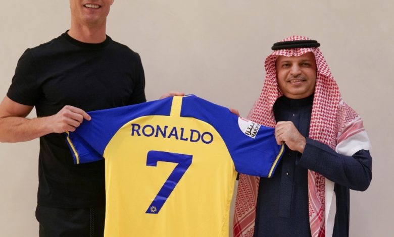 رونالدو ورئيس النصر السعودي