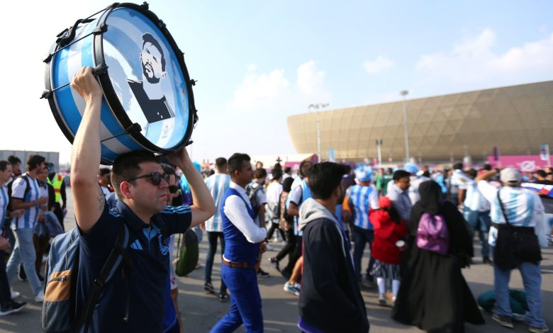 بالفيديو.. جماهير الأرجنتين تزحف بأعداد كبيرة إلى ملعب لوسيل لمؤازرة راقصي التانجو