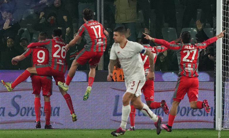 بالفيديو.. كريمونيزي يفاجىء روما ويهزمه 2-1 بالدوري الإيطالي