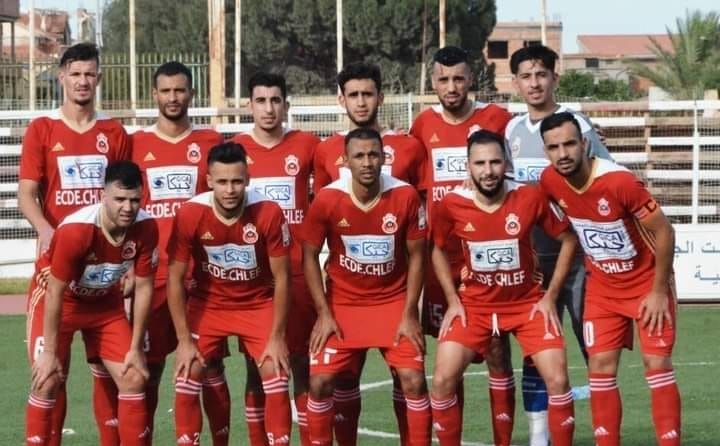 بطل الجزائر يستعد للكونفيدرالية بدون مدرب