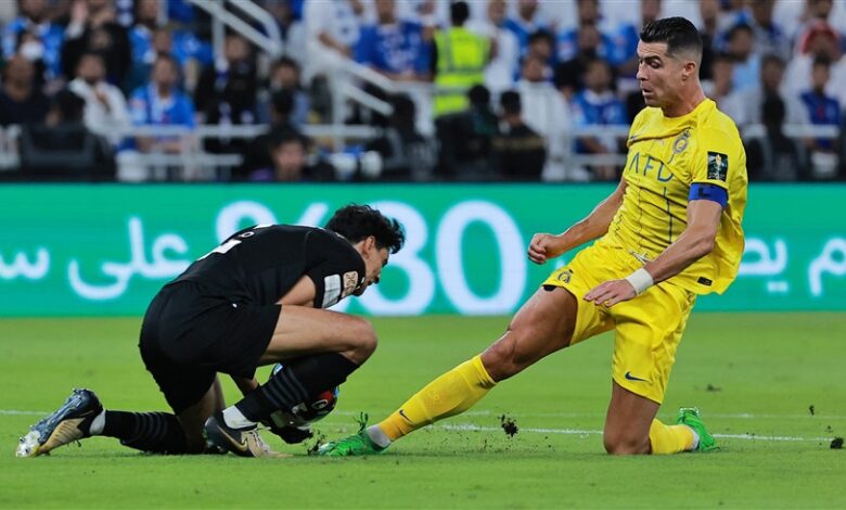 الهلال يتوج بكأس خادم الحرمين على حساب النصر ويكمل الثلاثية